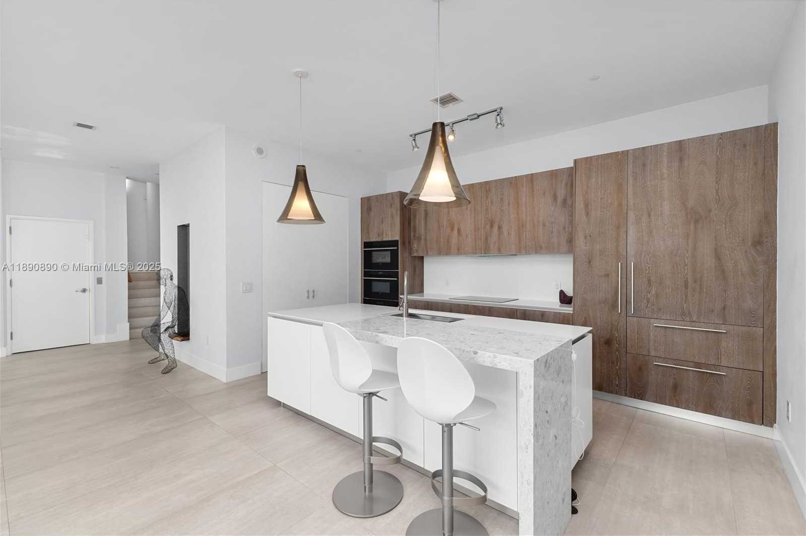 Small Image of 650 NORTH EAST 32ND ST #BH7, Miami Number 52