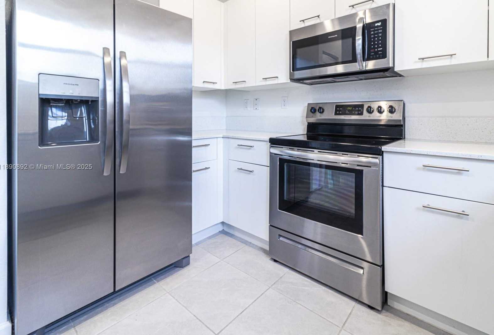 Small Image of 12509 NORTH WEST 23RD PL, Miami Number 10