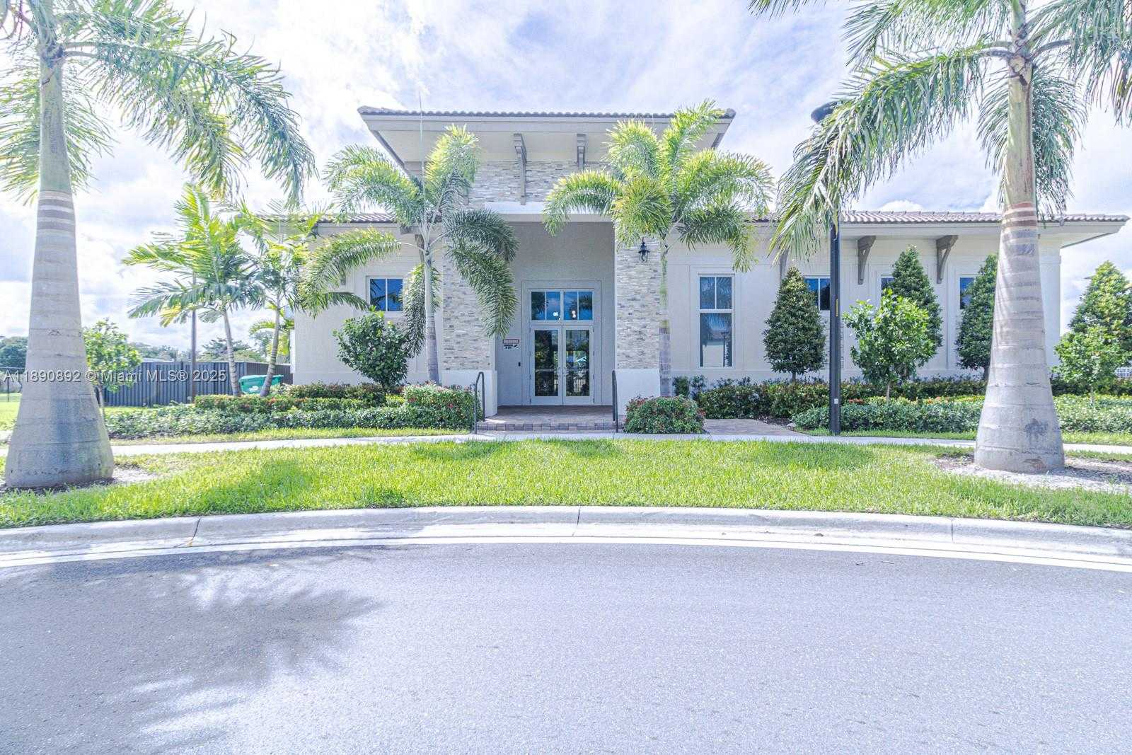 Small Image of 12509 NORTH WEST 23RD PL, Miami Number 26
