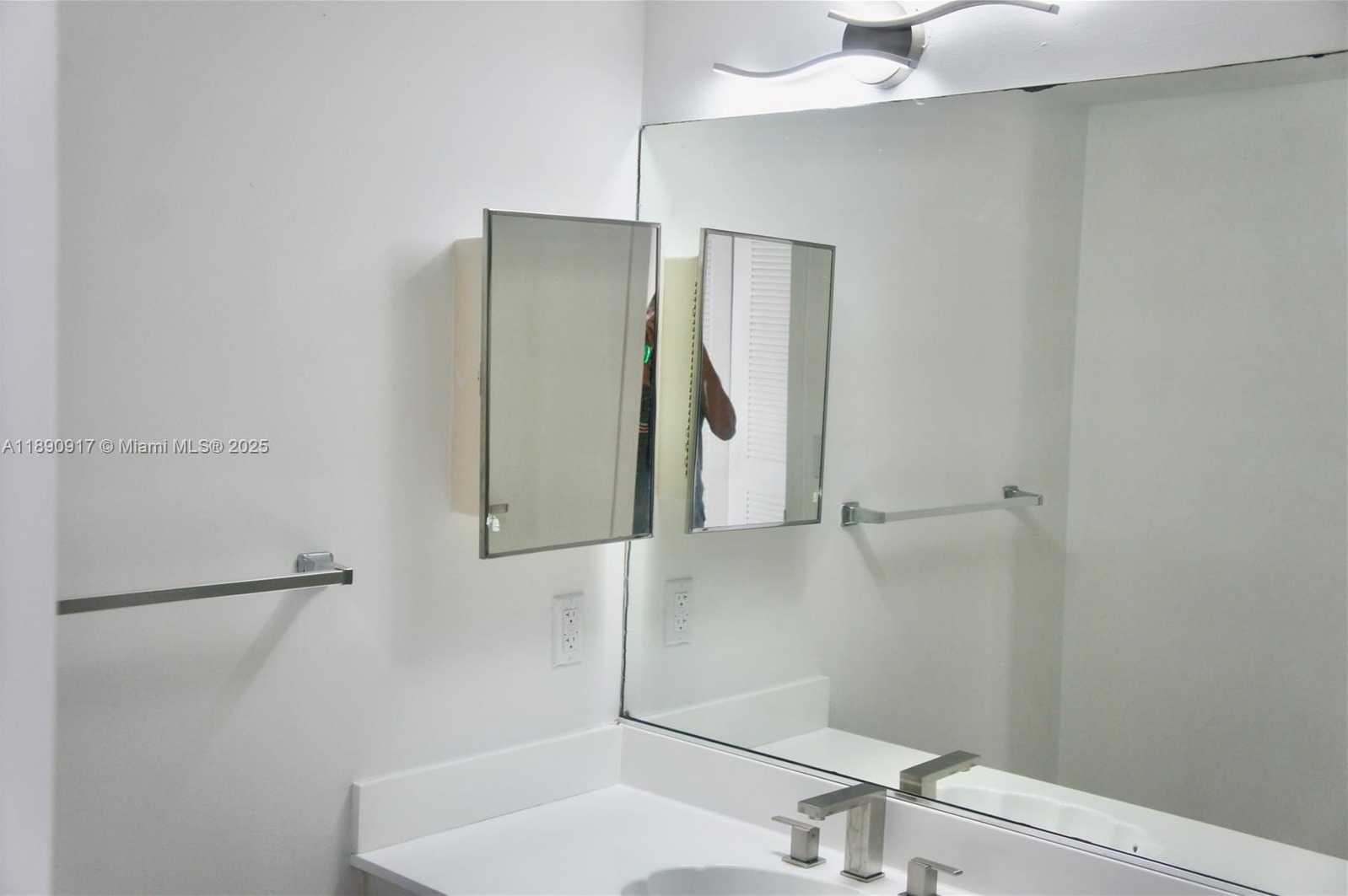 Small Image of 7601 EAST TREASURE DR #1406, North Bay Village Number 10
