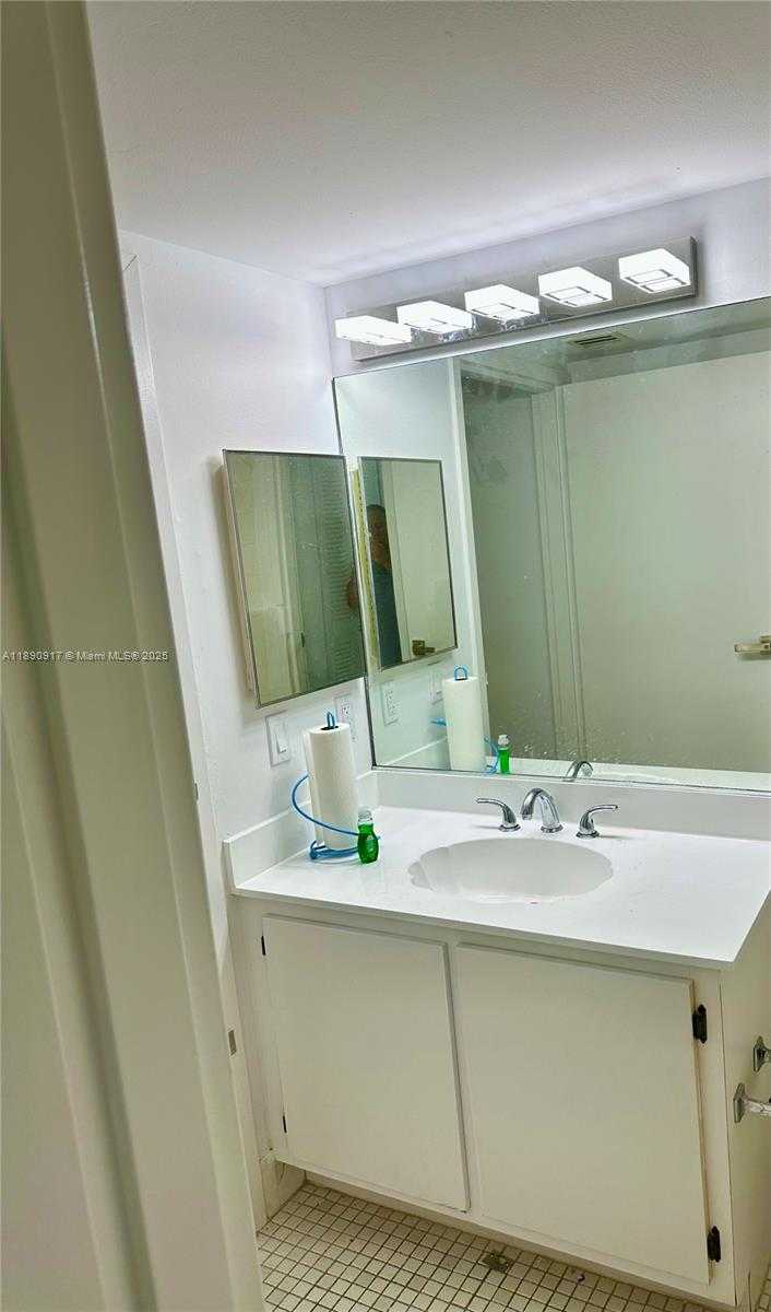 Small Image of 7601 EAST TREASURE DR #1406, North Bay Village Number 11