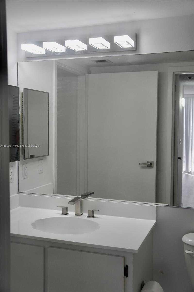 Small Image of 7601 EAST TREASURE DR #1406, North Bay Village Number 12