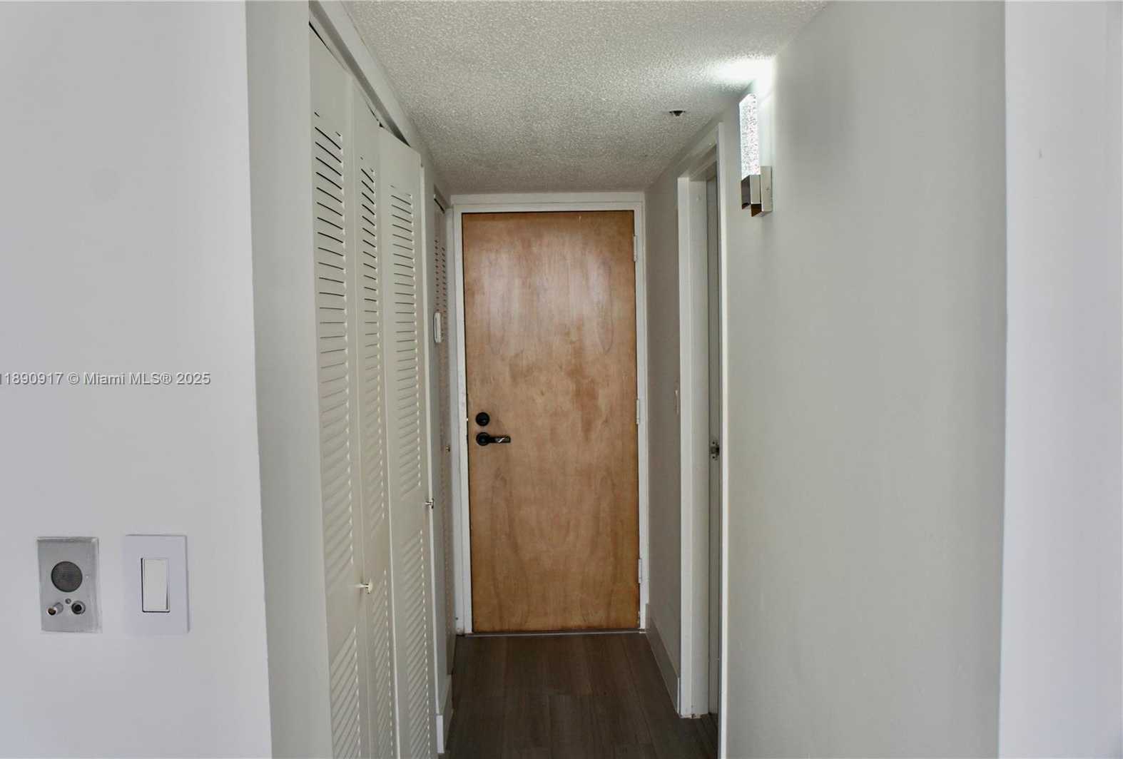 Small Image of 7601 EAST TREASURE DR #1406, North Bay Village Number 17