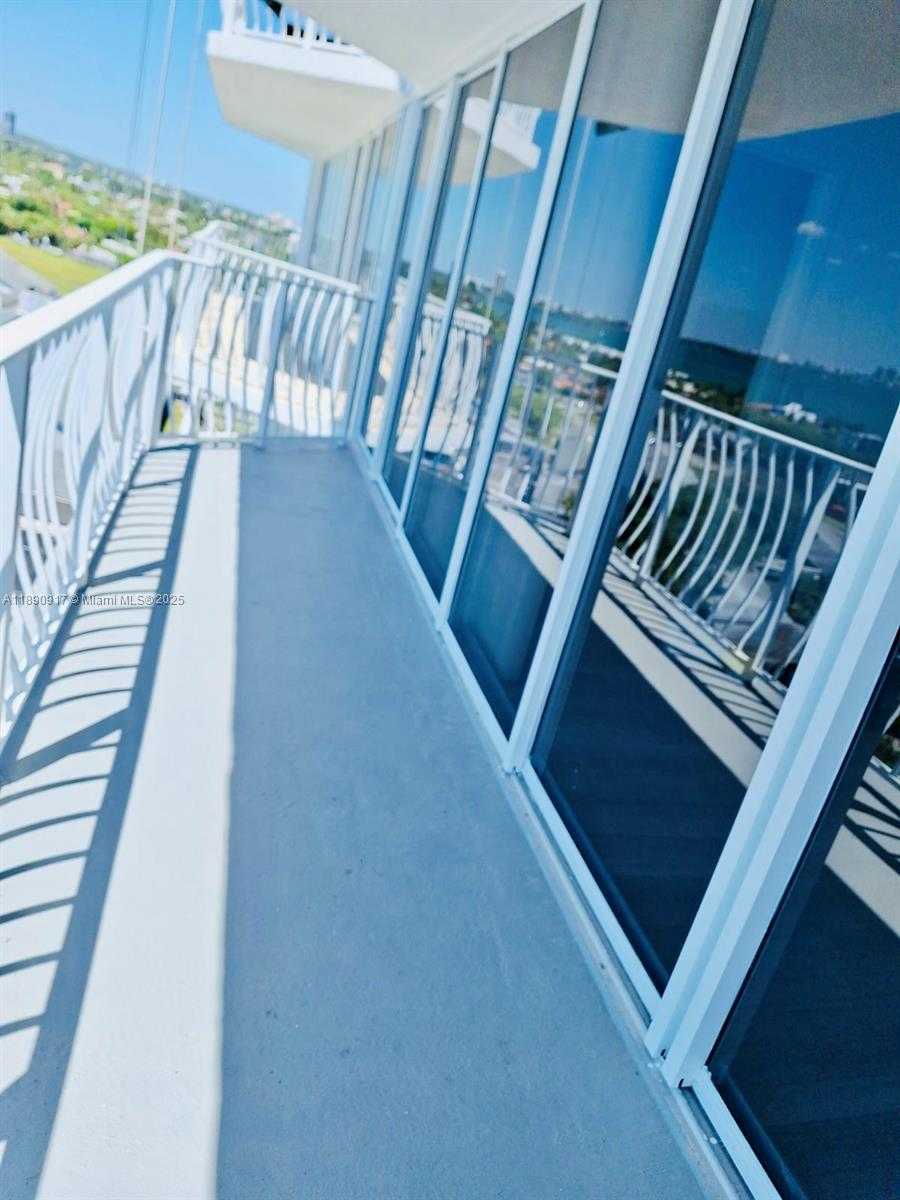 Small Image of 7601 EAST TREASURE DR #1406, North Bay Village Number 2