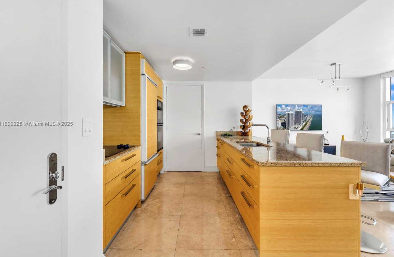 Small Image of 1830 SOUTH OCEAN DR #4807, Hallandale Beach Number 10