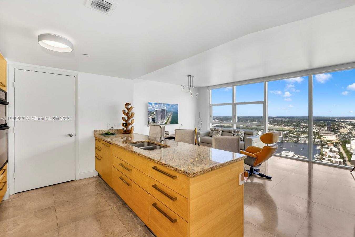 Small Image of 1830 SOUTH OCEAN DR #4807, Hallandale Beach Number 11