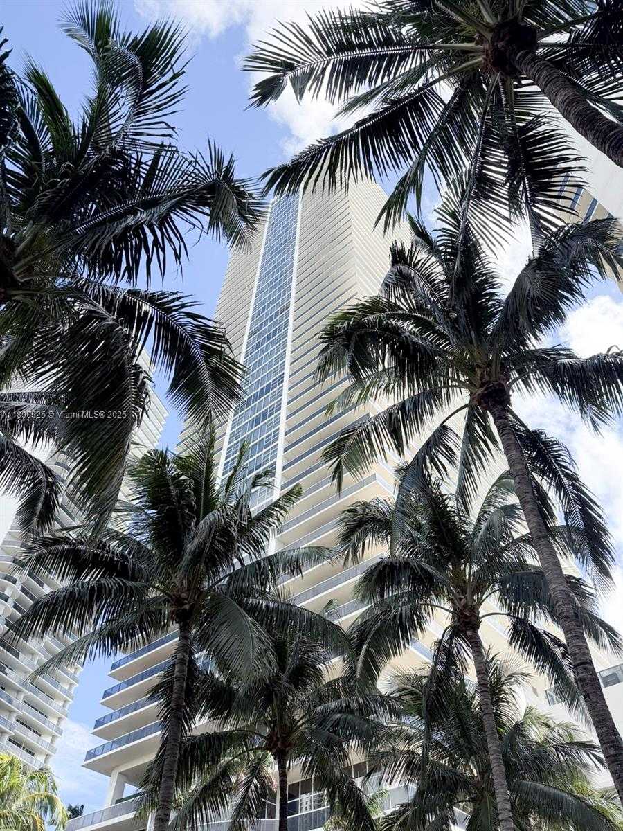 Small Image of 1830 SOUTH OCEAN DR #4807, Hallandale Beach Number 24