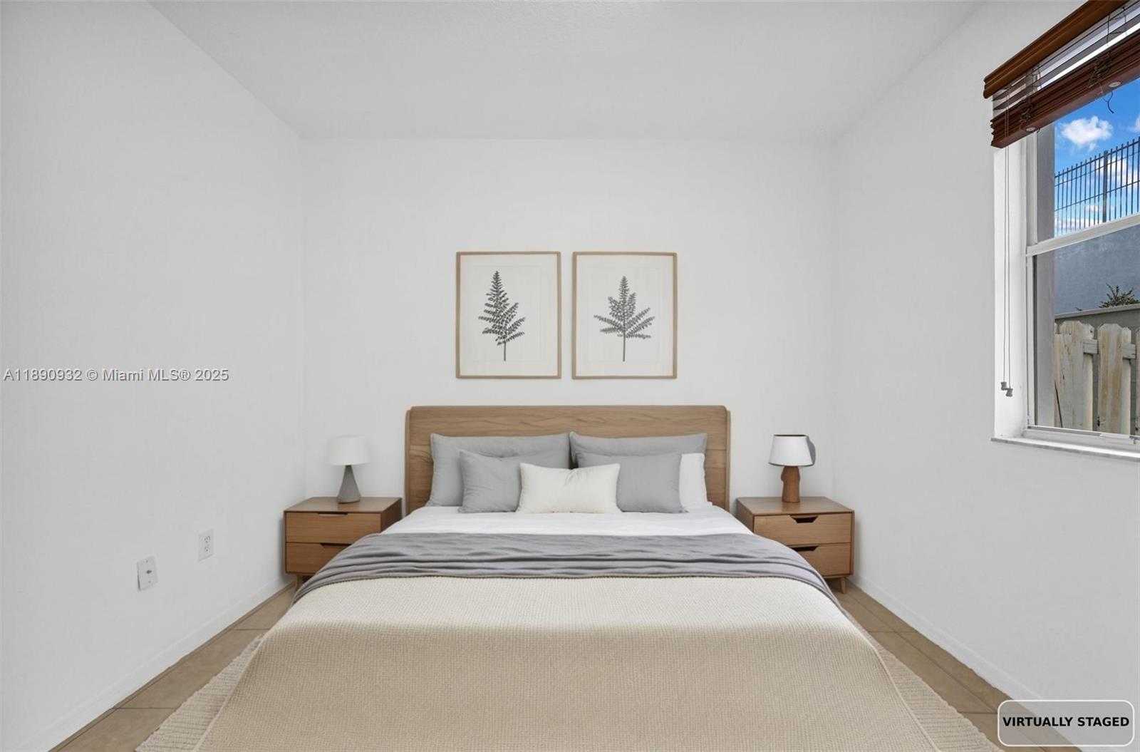 Imagen de Pequeño Objeto