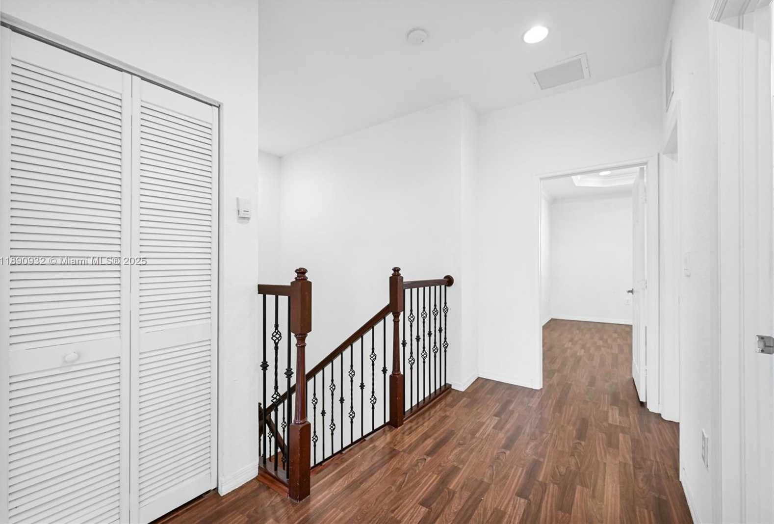 Imagen de Pequeño Objeto