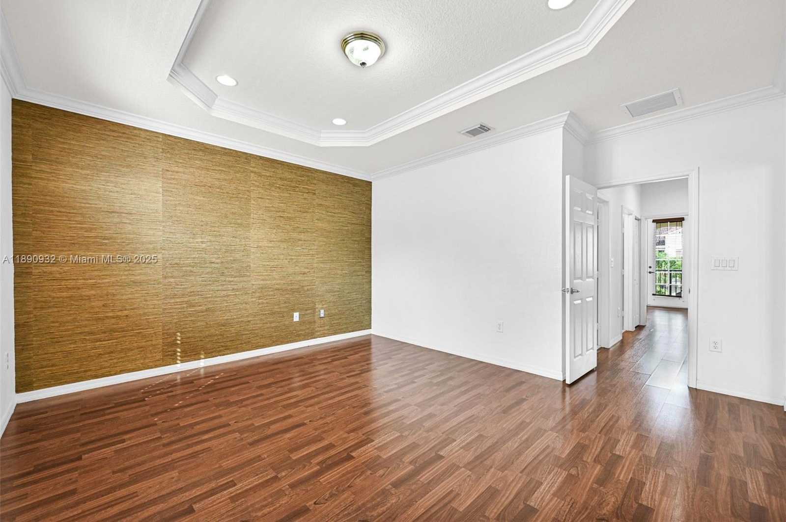 Imagen de Pequeño Objeto