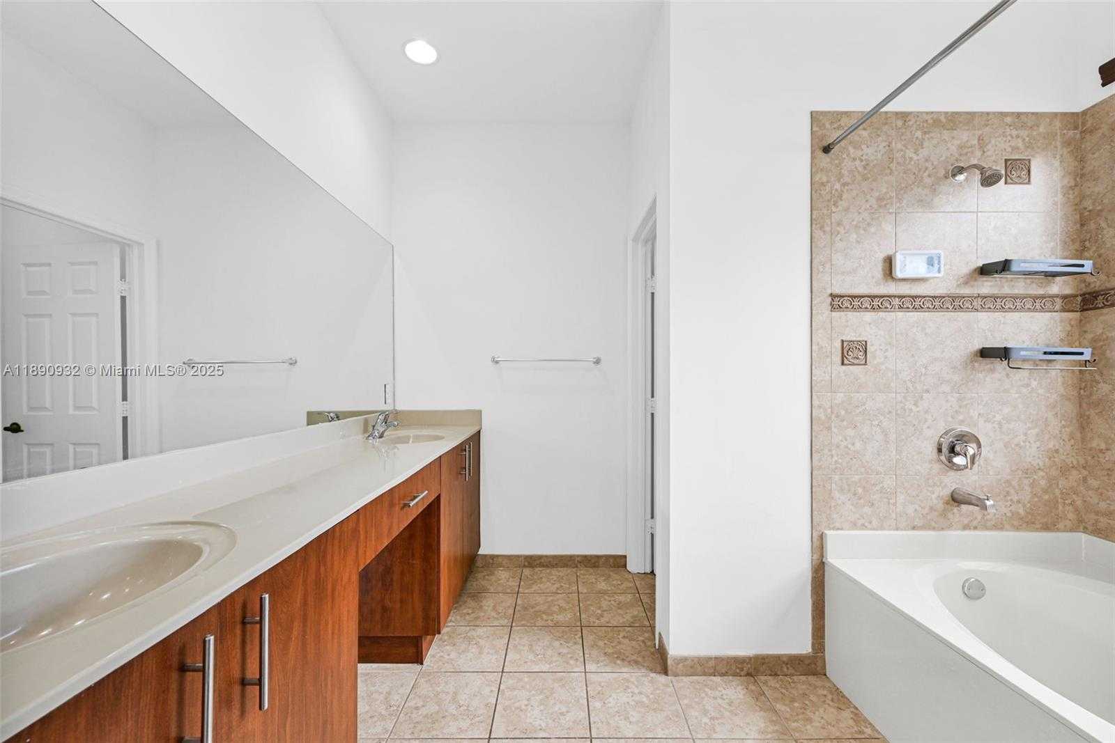 Imagen de Pequeño Objeto