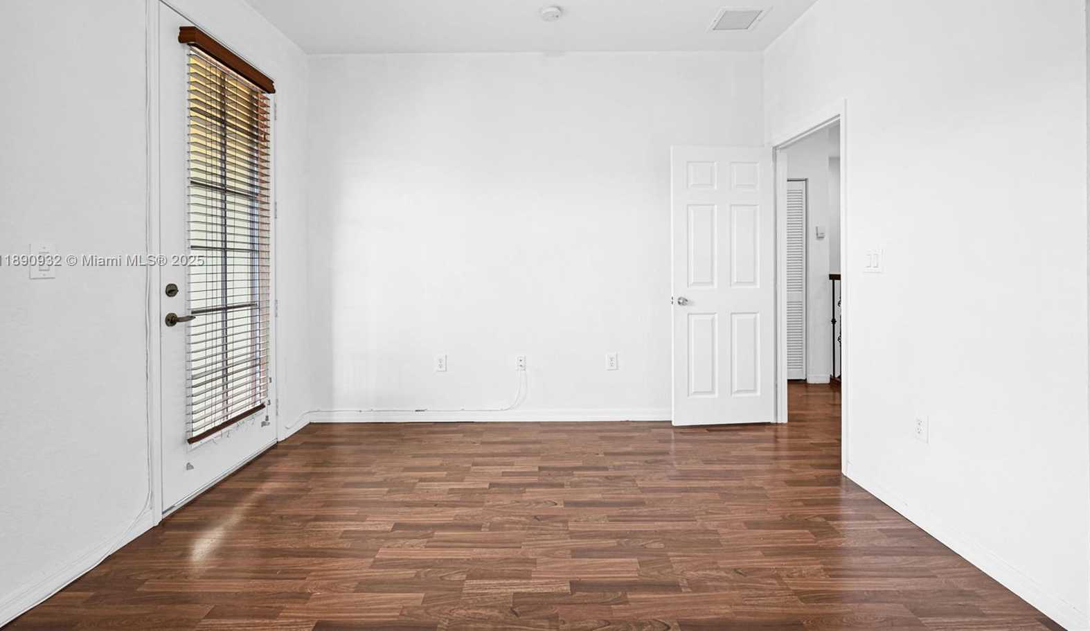 Imagen de Pequeño Objeto