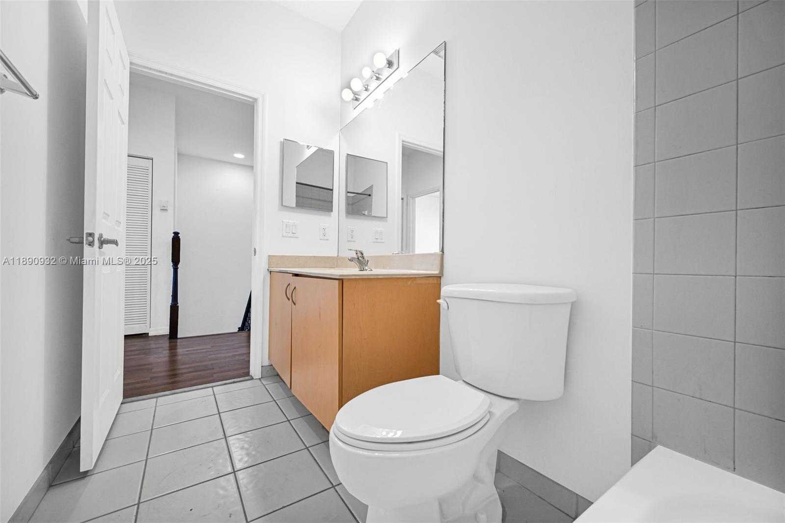 Imagen de Pequeño Objeto