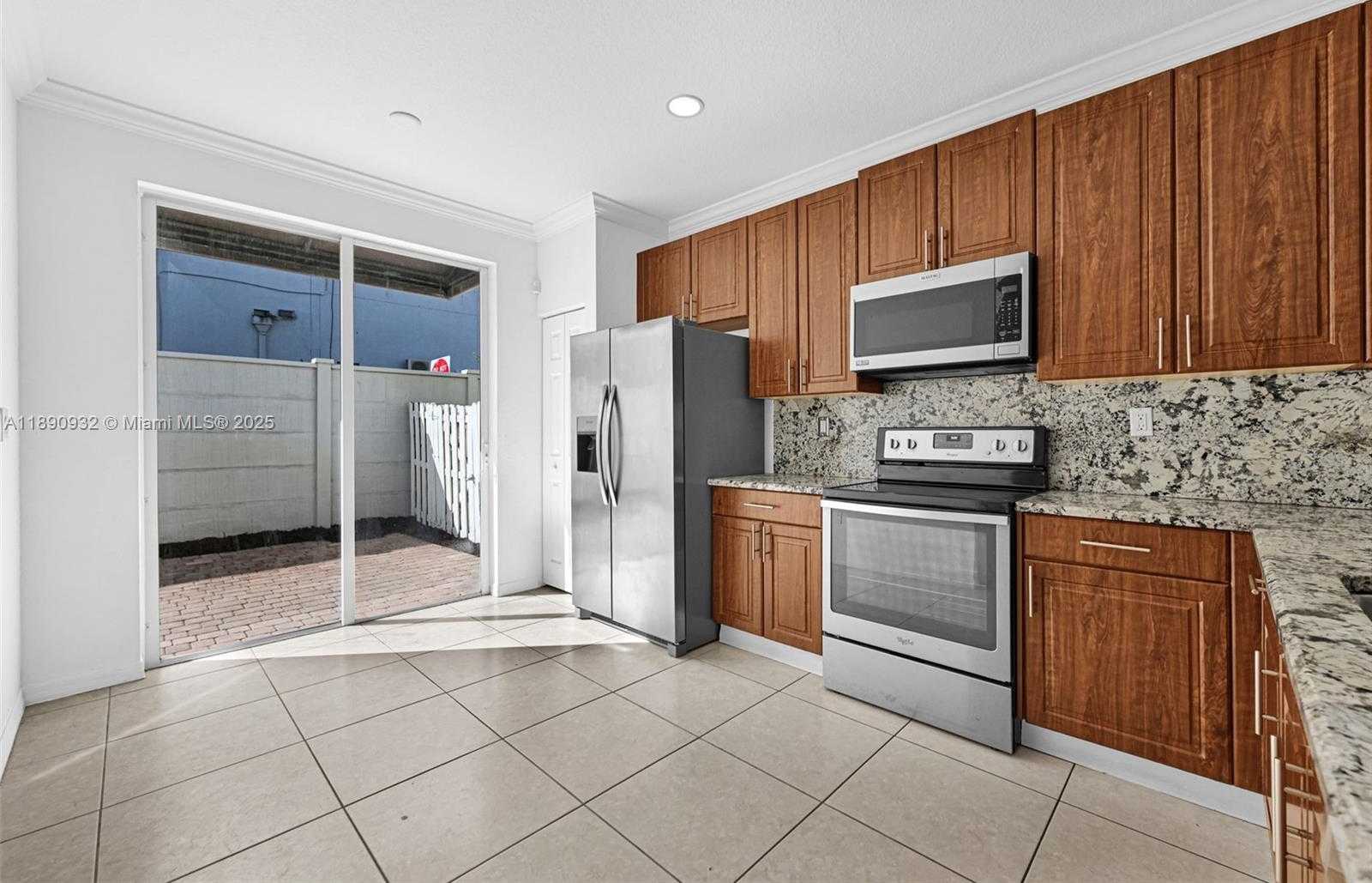 Imagen de Pequeño Objeto