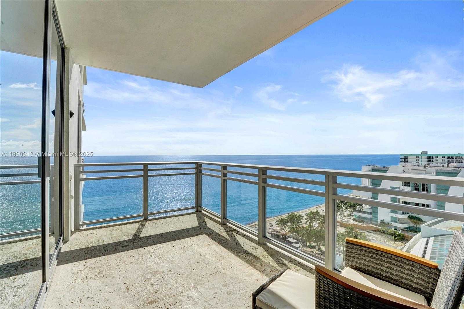 Small Image of 3535 SOUTH OCEAN DR #1703, Hollywood Number 4