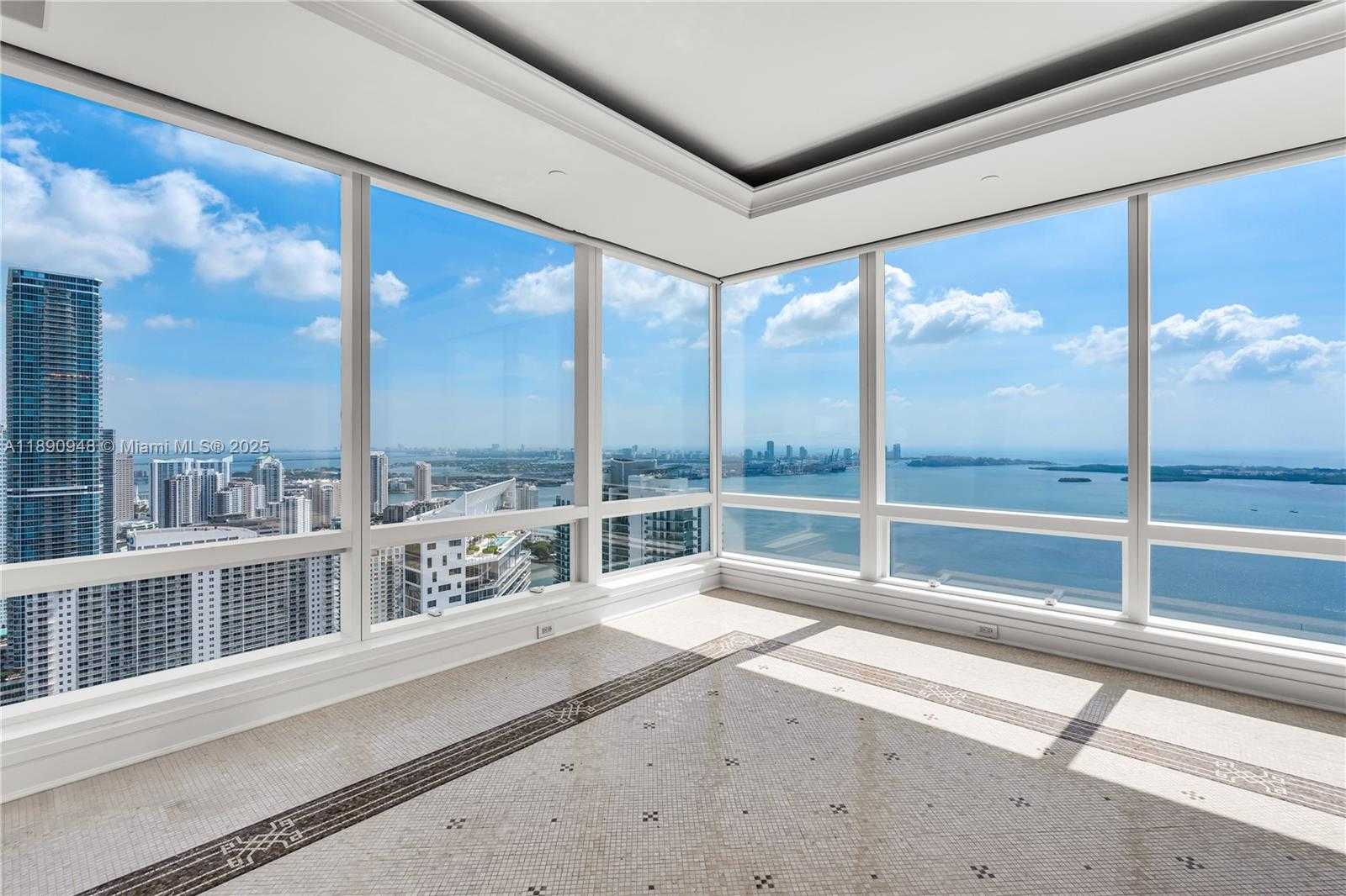 Small Image of 1425 BRICKELL AVE #54DEF, Miami Number 10