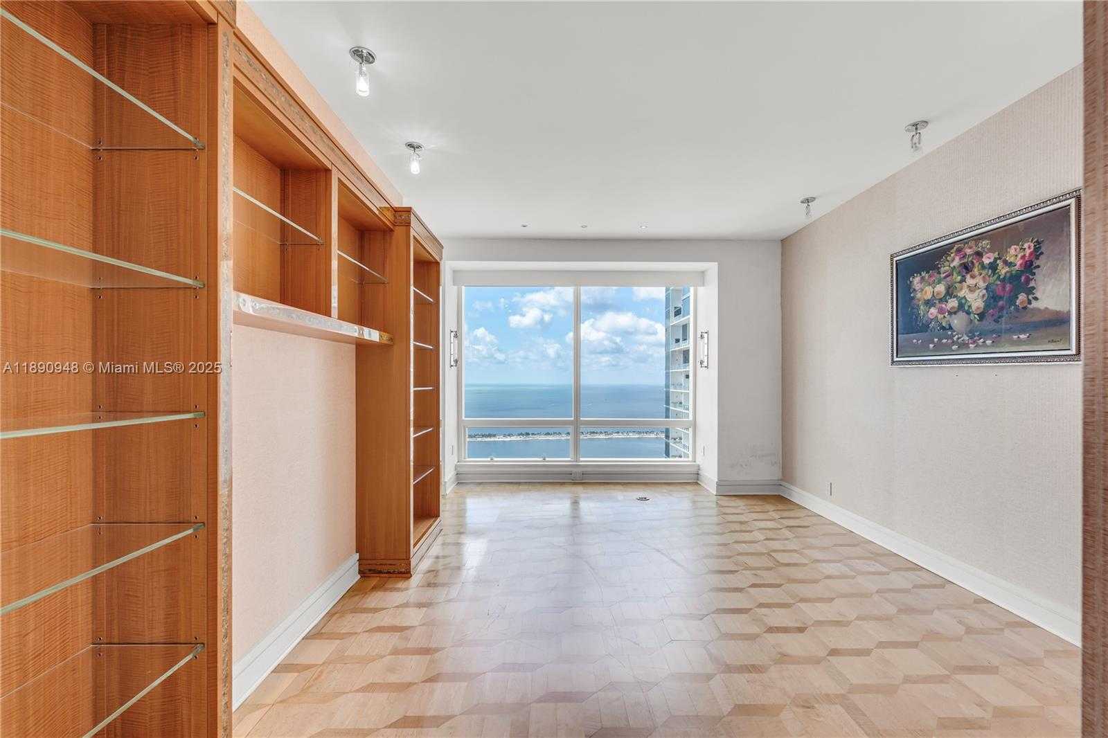 Small Image of 1425 BRICKELL AVE #54DEF, Miami Number 21