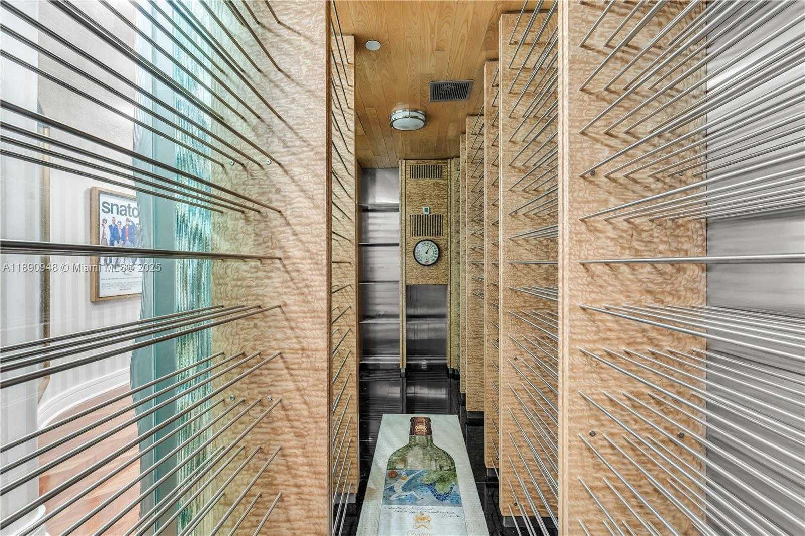 Small Image of 1425 BRICKELL AVE #54DEF, Miami Number 28