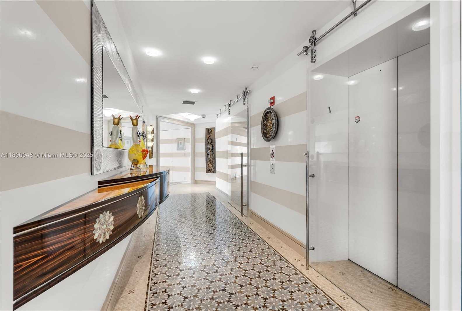 Small Image of 1425 BRICKELL AVE #54DEF, Miami Number 5