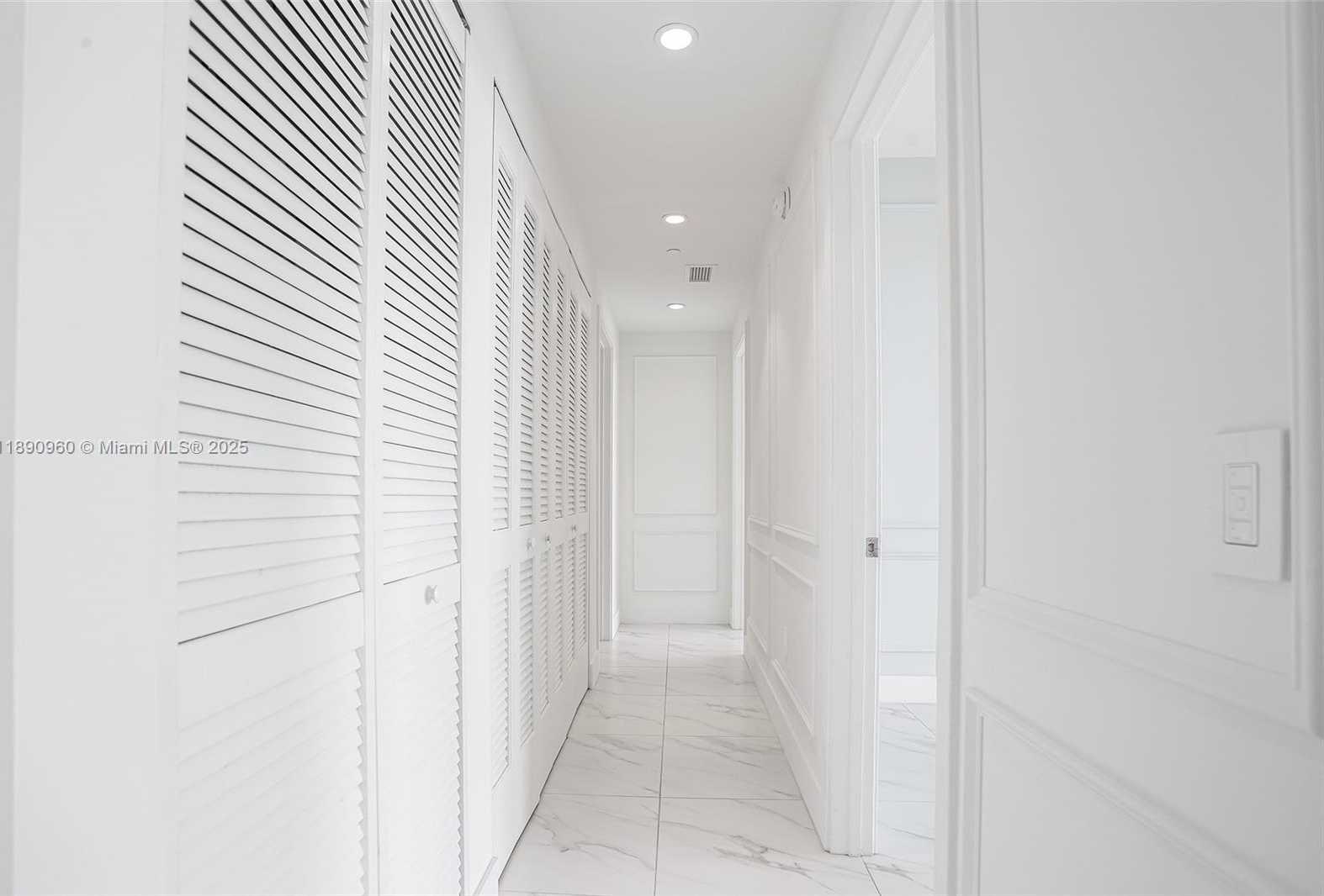 Small Image of 2000 METROPICA WAY #2501, Sunrise Number 21