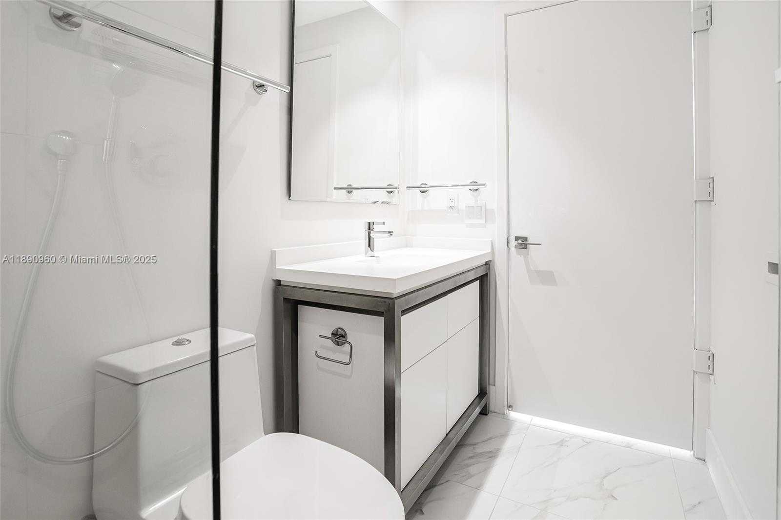 Small Image of 2000 METROPICA WAY #2501, Sunrise Number 25