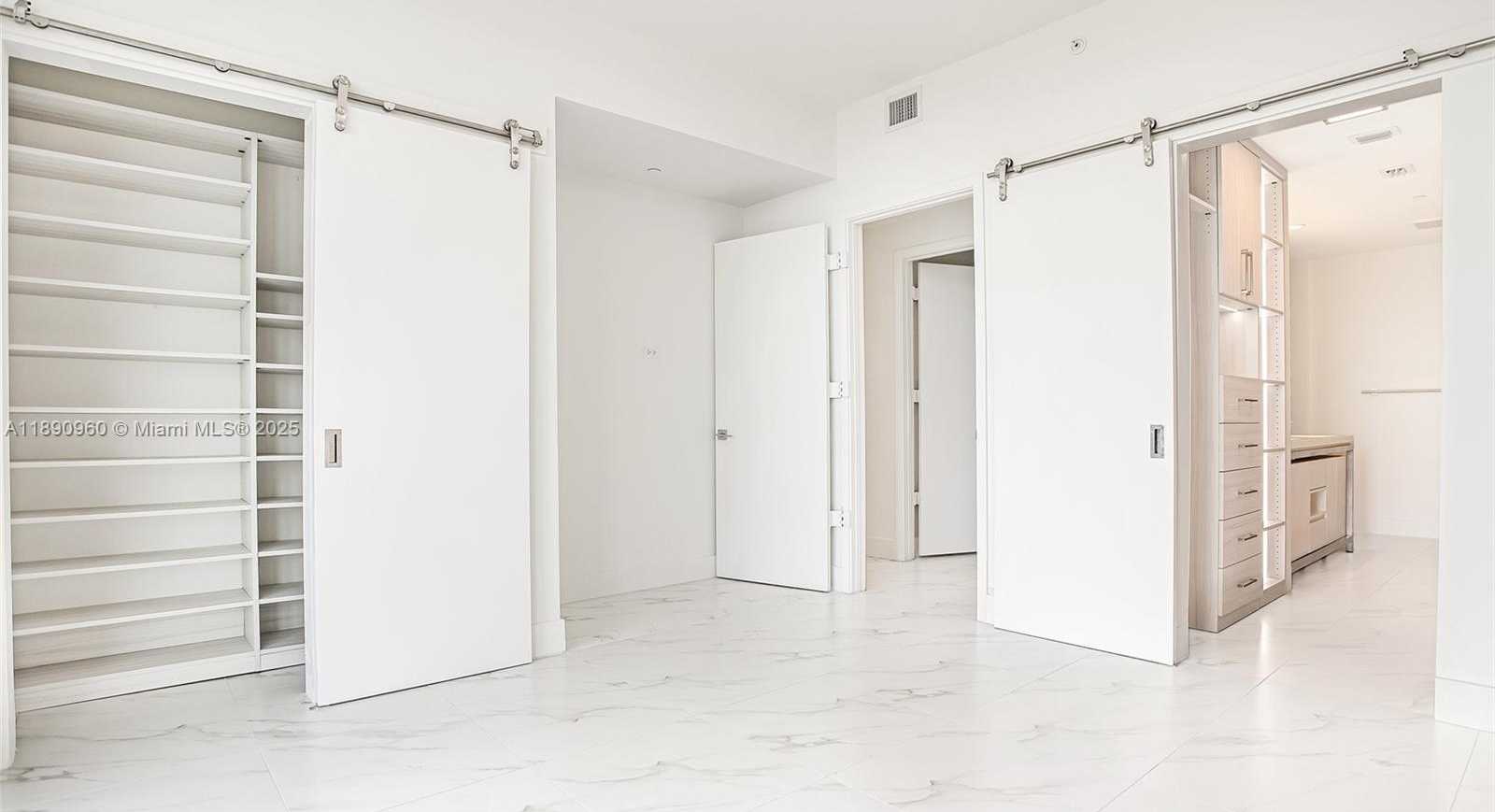 Small Image of 2000 METROPICA WAY #2501, Sunrise Number 28