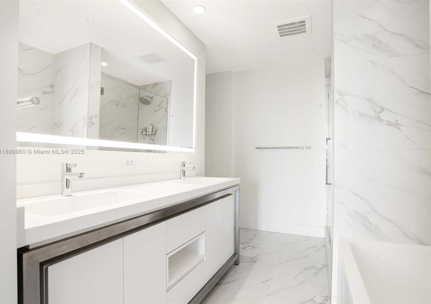Small Image of 2000 METROPICA WAY #2501, Sunrise Number 33
