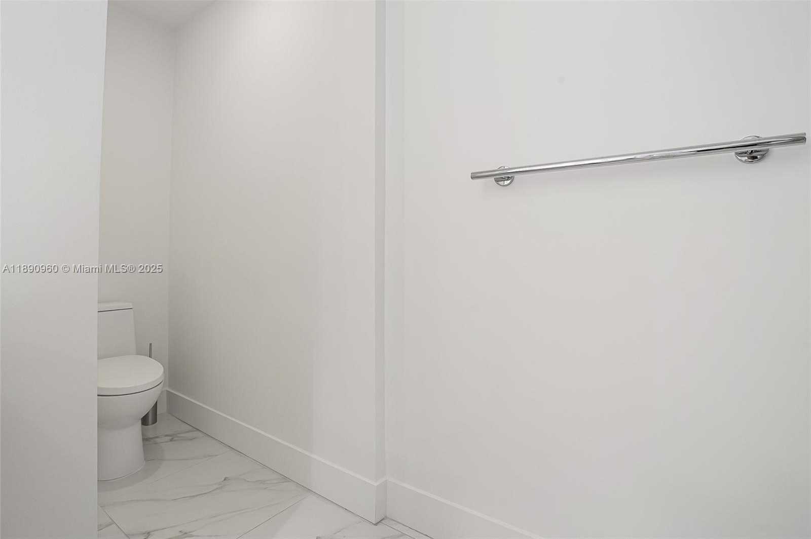 Small Image of 2000 METROPICA WAY #2501, Sunrise Number 36
