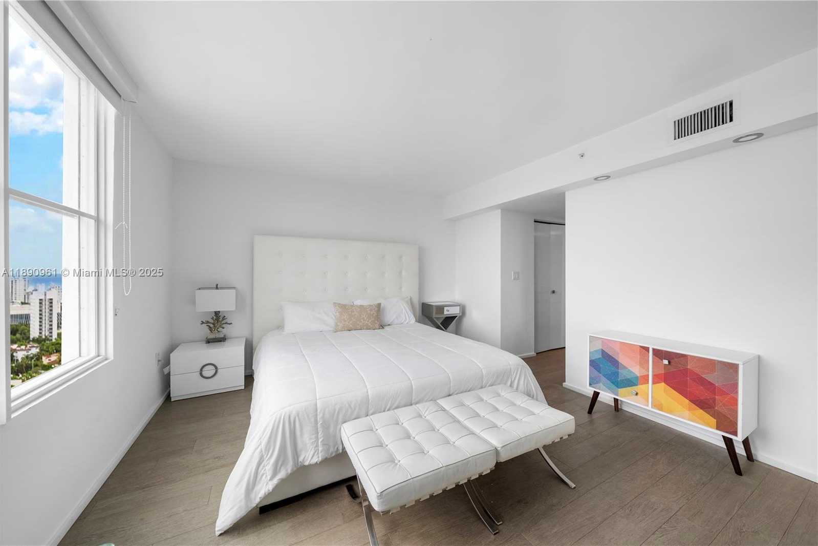 Small Image of 1900 SUNSET HARBOUR DR #2315, Miami Beach Number 15