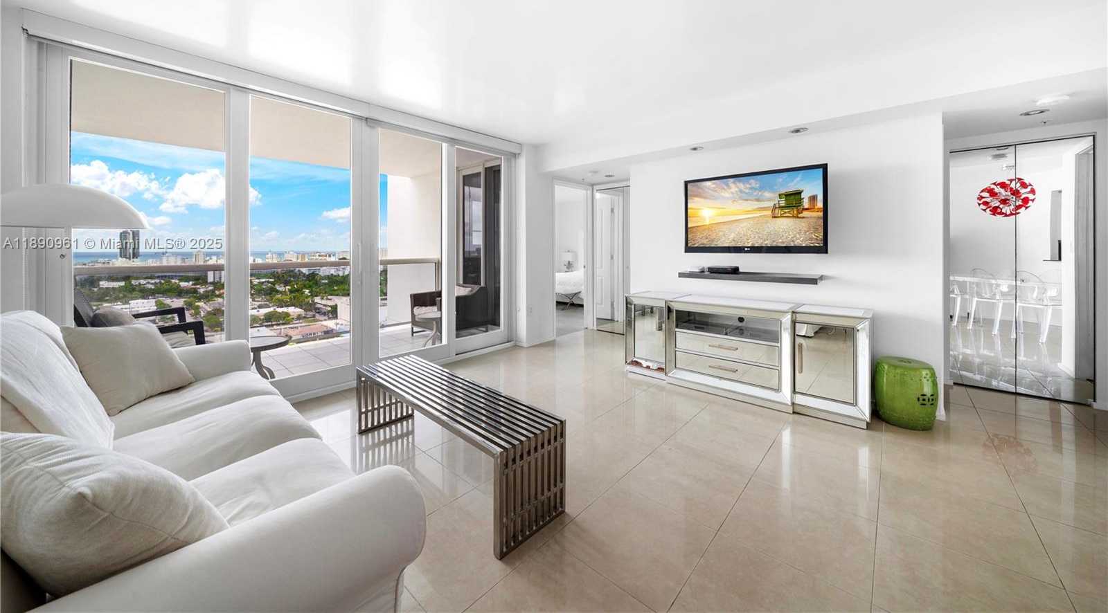 Small Image of 1900 SUNSET HARBOUR DR #2315, Miami Beach Number 5