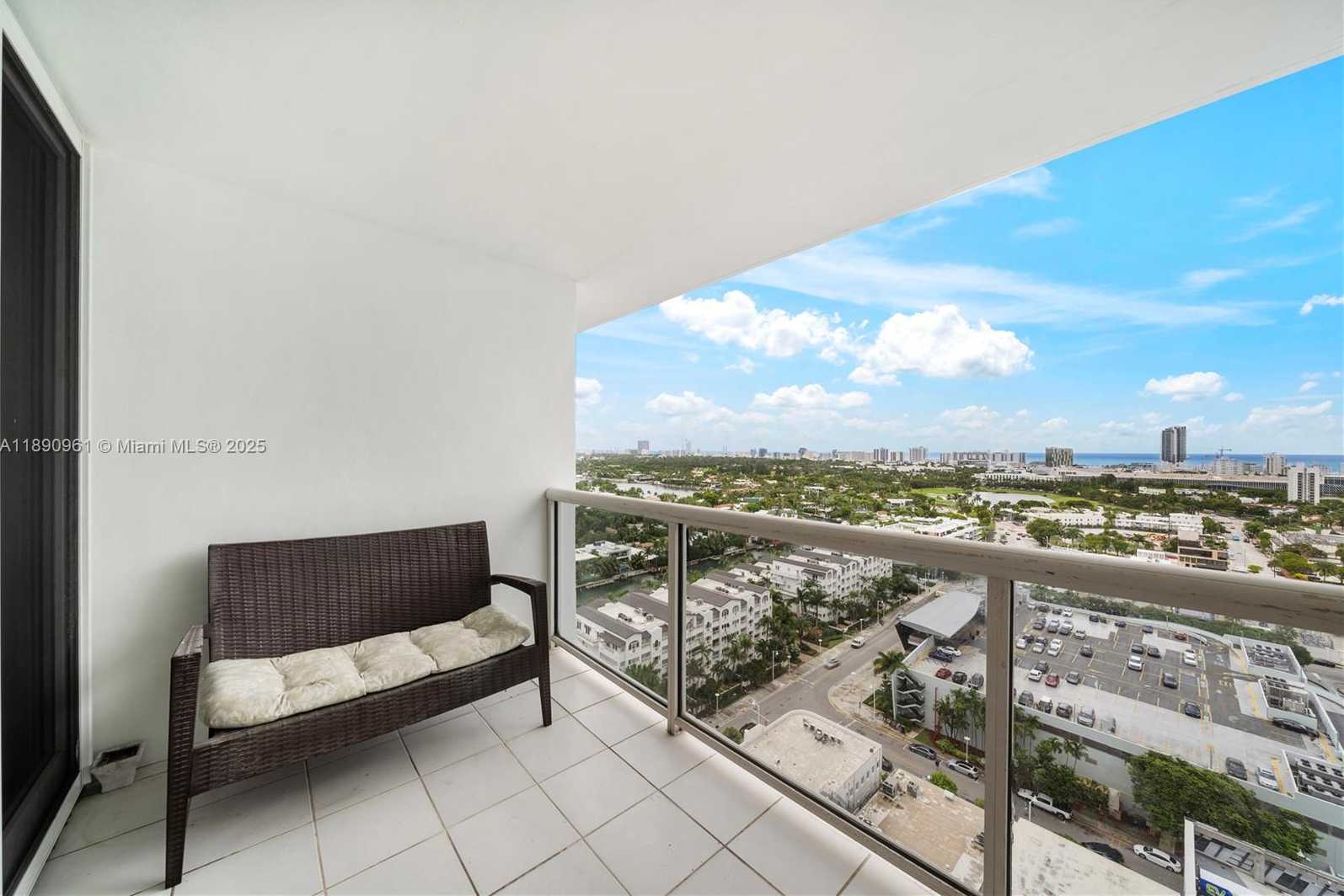 Small Image of 1900 SUNSET HARBOUR DR #2315, Miami Beach Number 8