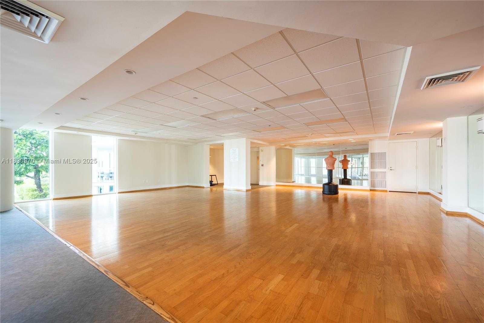 Small Image of 3131 NORTH EAST 188TH ST #2-808, Aventura Number 22