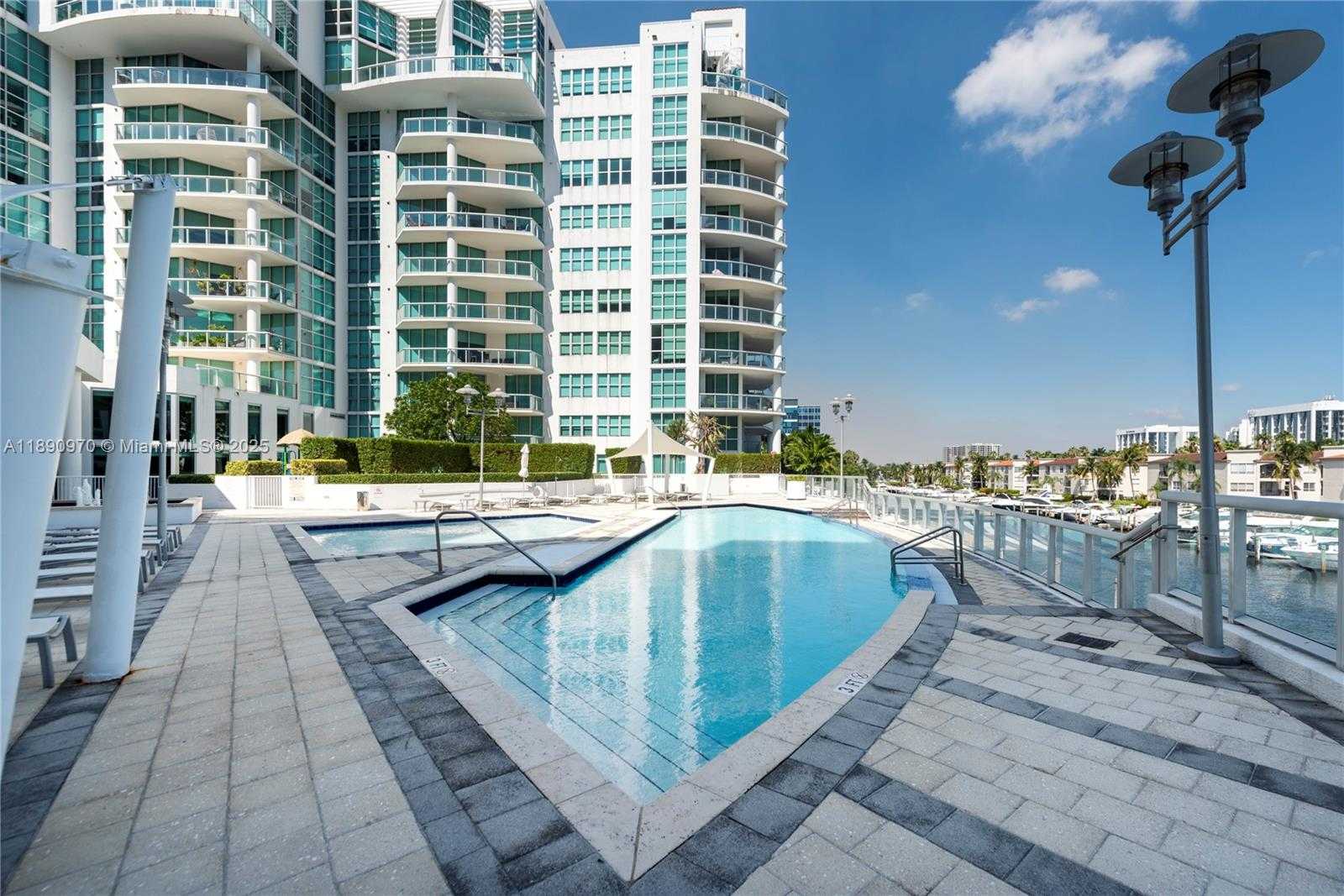 Small Image of 3131 NORTH EAST 188TH ST #2-808, Aventura Number 25