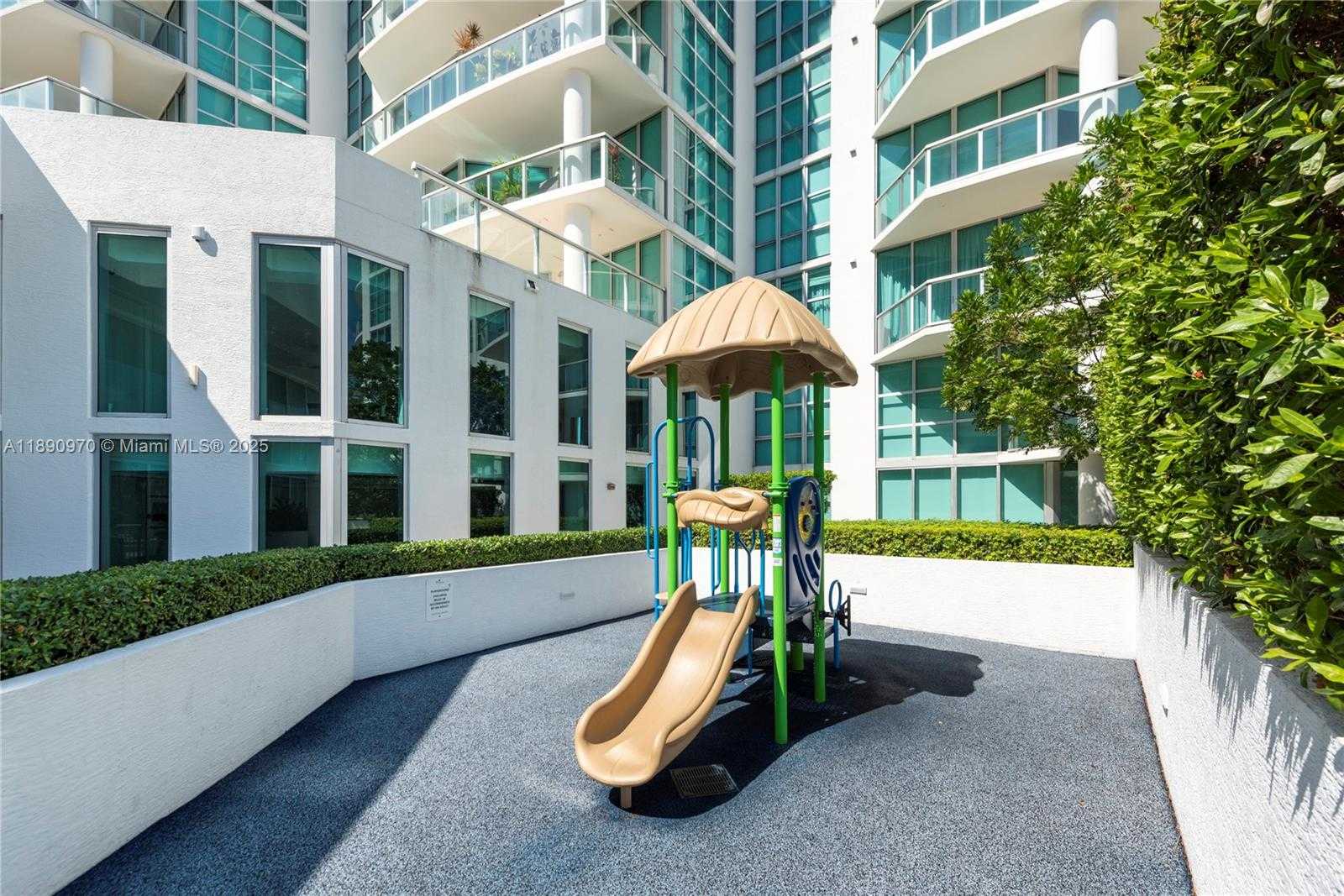 Small Image of 3131 NORTH EAST 188TH ST #2-808, Aventura Number 29