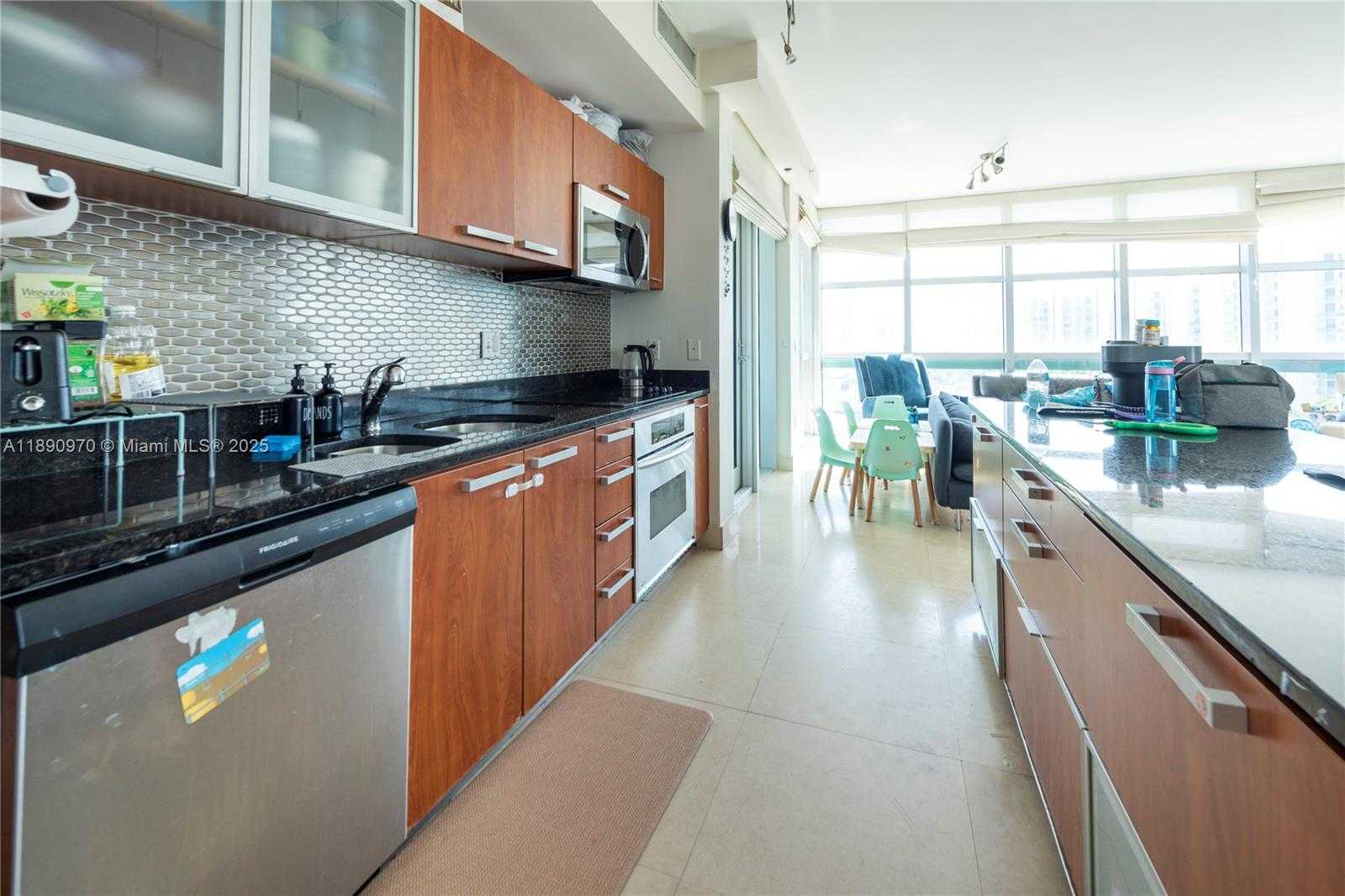 Small Image of 3131 NORTH EAST 188TH ST #2-808, Aventura Number 5