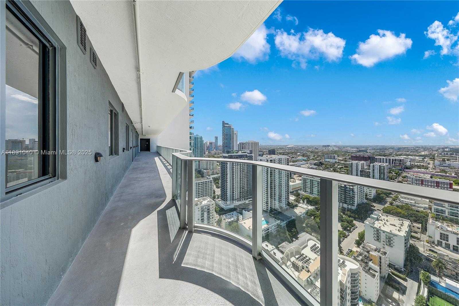 Small Image of 700 NORTH EAST 24 ST #3402, Miami Number 3