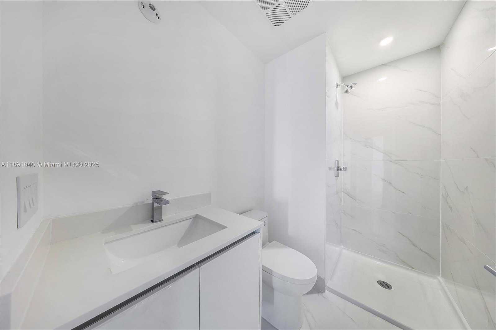 Small Image of 700 NORTH EAST 24 ST #3402, Miami Number 5