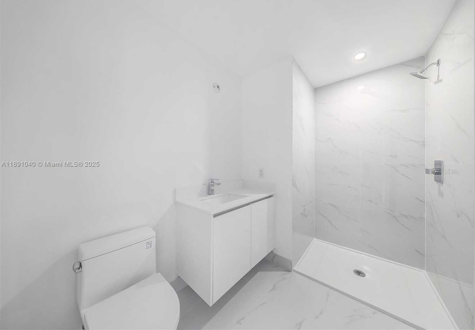Small Image of 700 NORTH EAST 24 ST #3402, Miami Number 7
