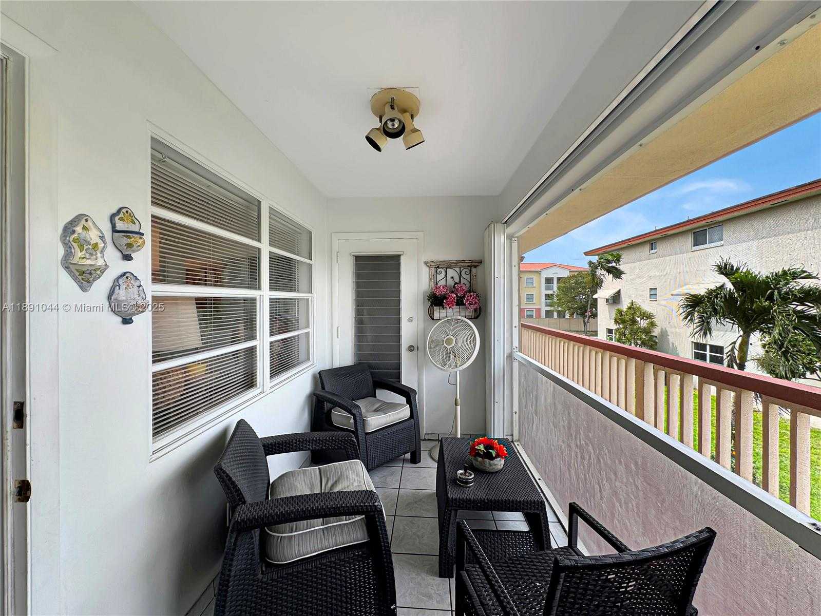 Small Image of 5300 WASHINGTON ST #O224, Hollywood Number 10