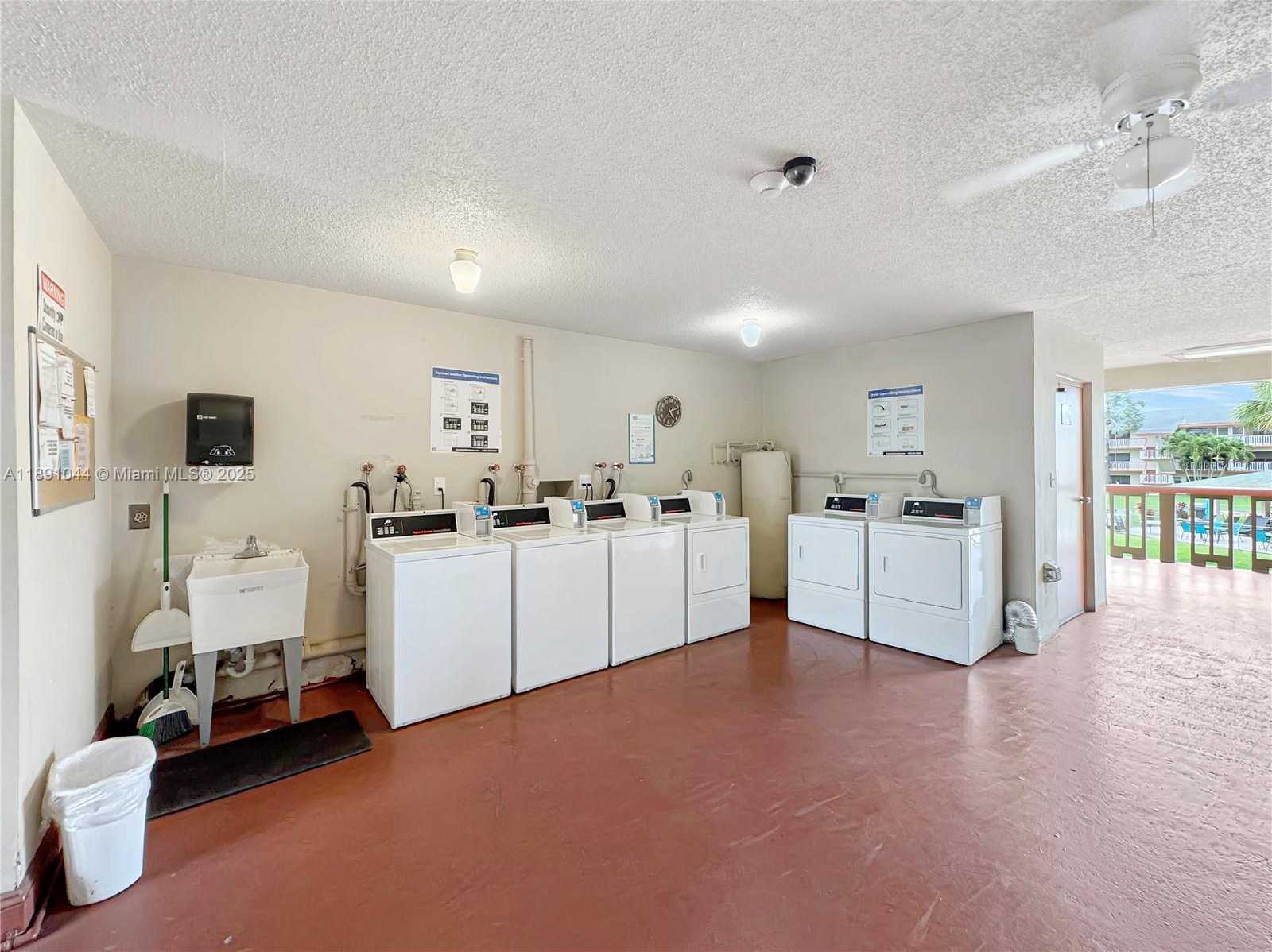 Small Image of 5300 WASHINGTON ST #O224, Hollywood Number 11