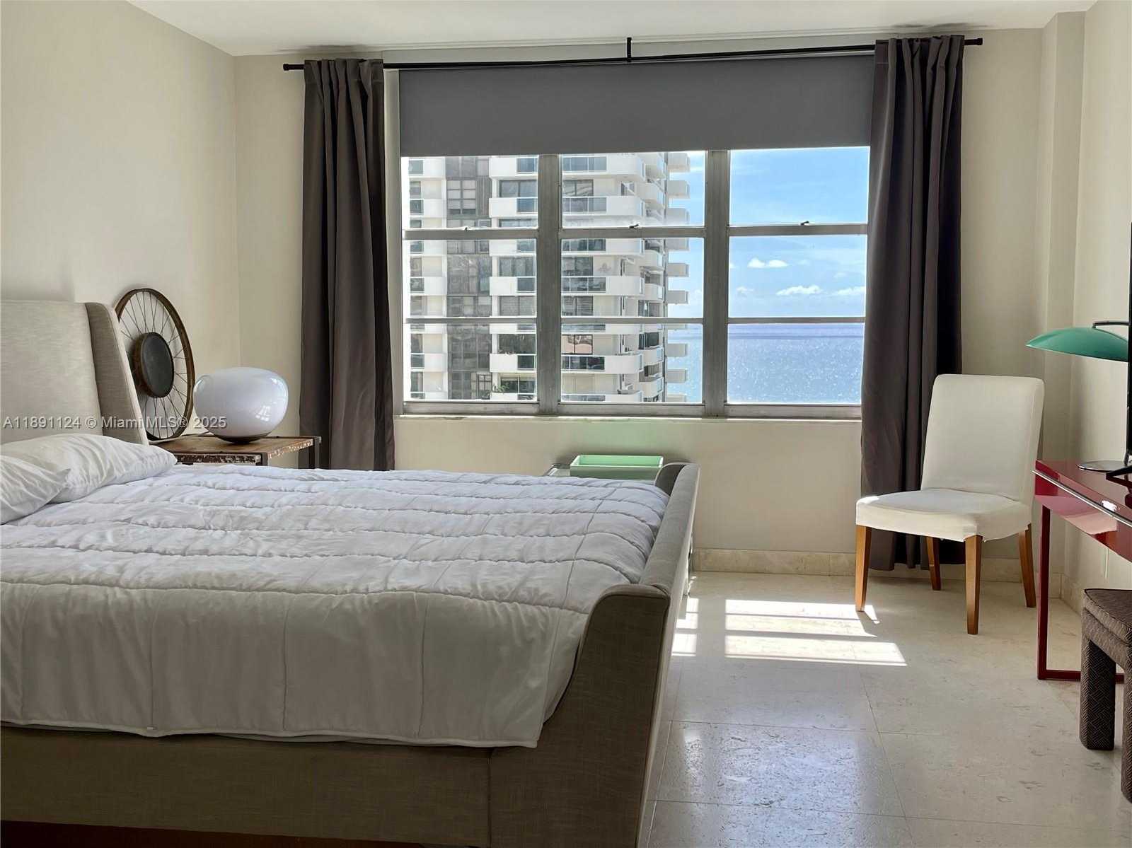 Small Image of 5700 COLLINS AVE #11A, Miami Beach Number 8