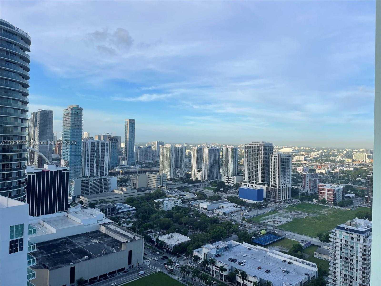 Small Image of 1900 NORTH BAYSHORE DR #4109, Miami Number 2