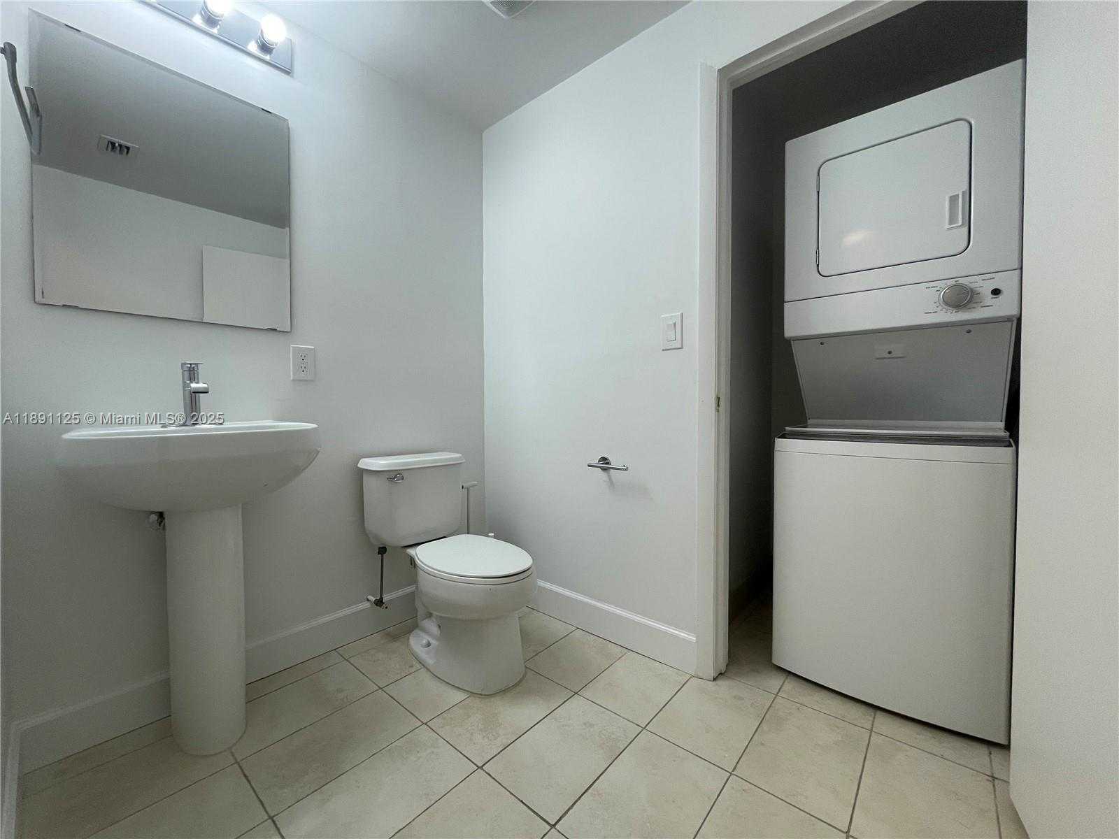 Small Image of 1900 NORTH BAYSHORE DR #4109, Miami Number 8