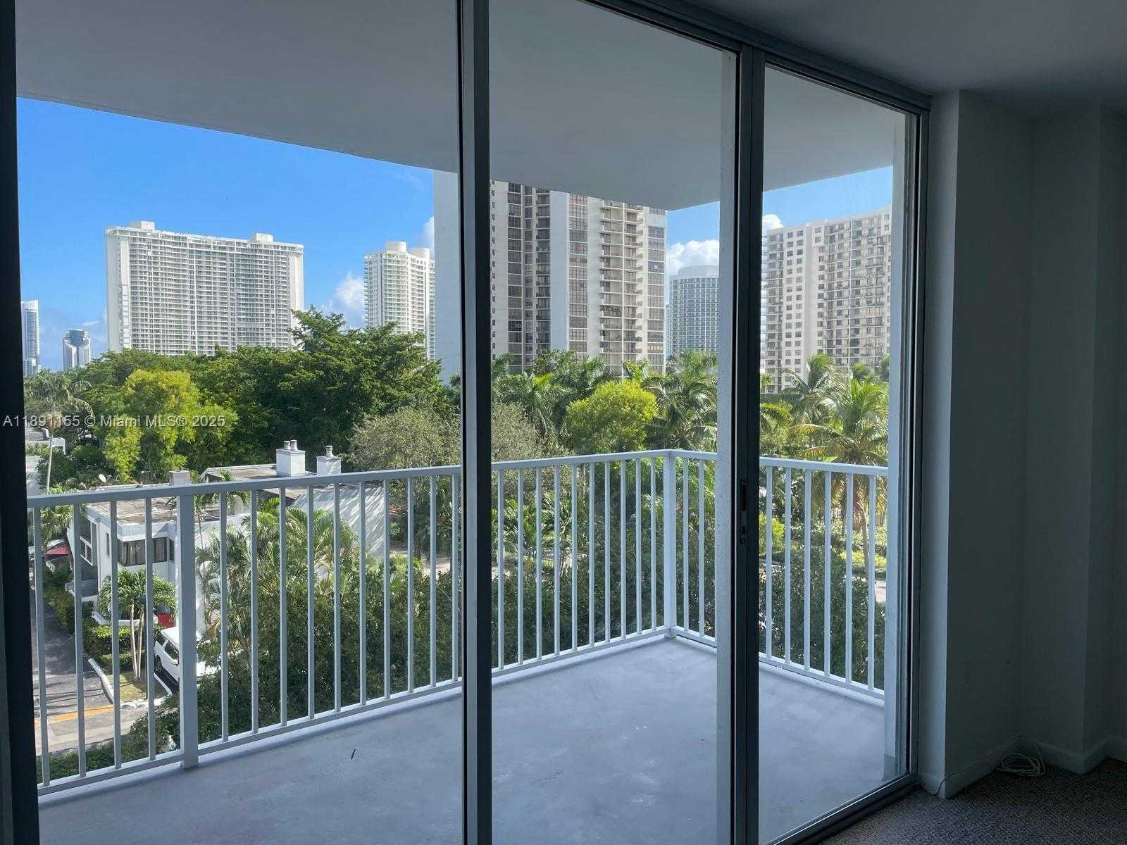 Small Image of 2851 NORTH EAST 183RD ST #509E, Aventura Number 14