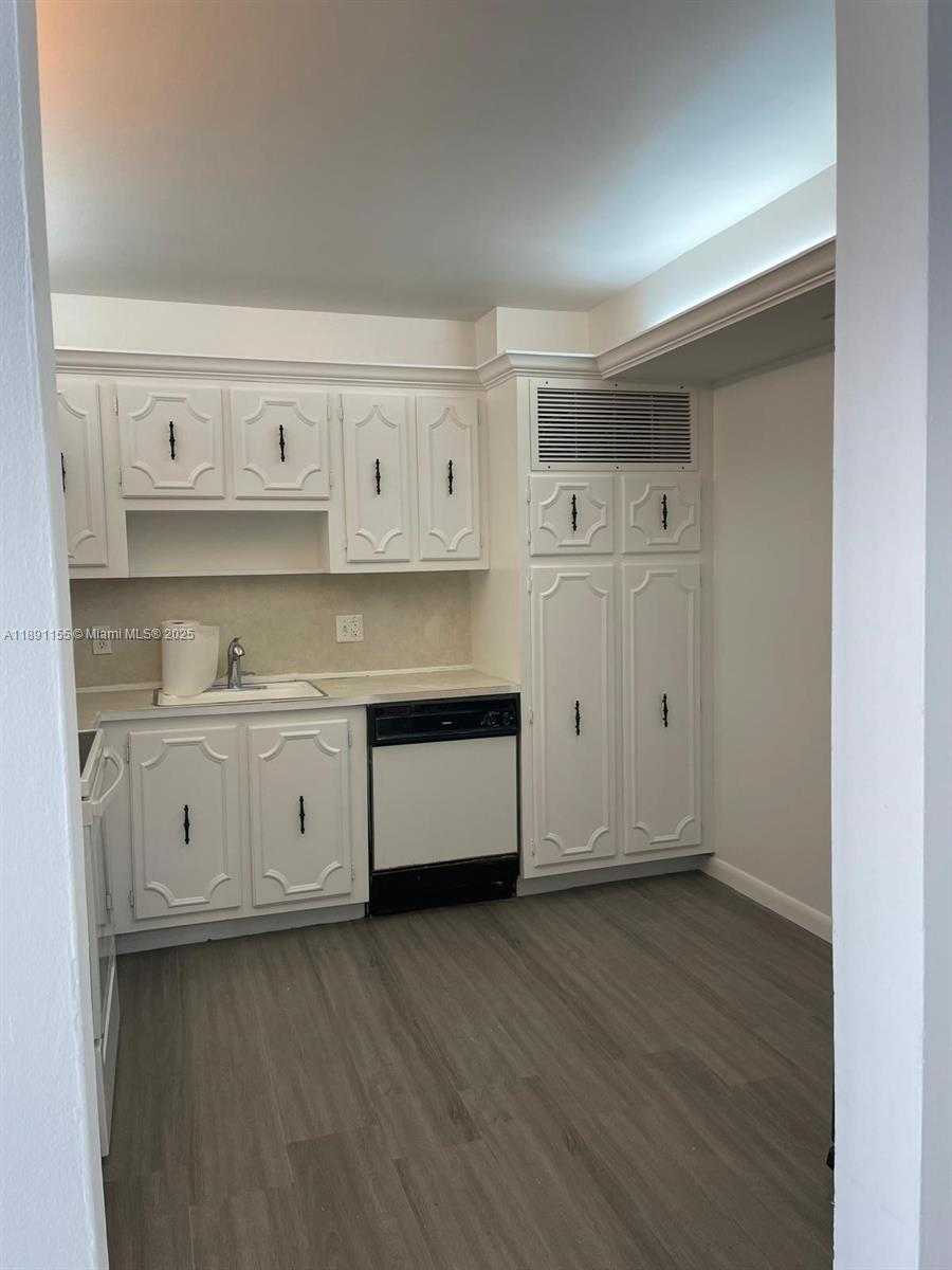 Small Image of 2851 NORTH EAST 183RD ST #509E, Aventura Number 18