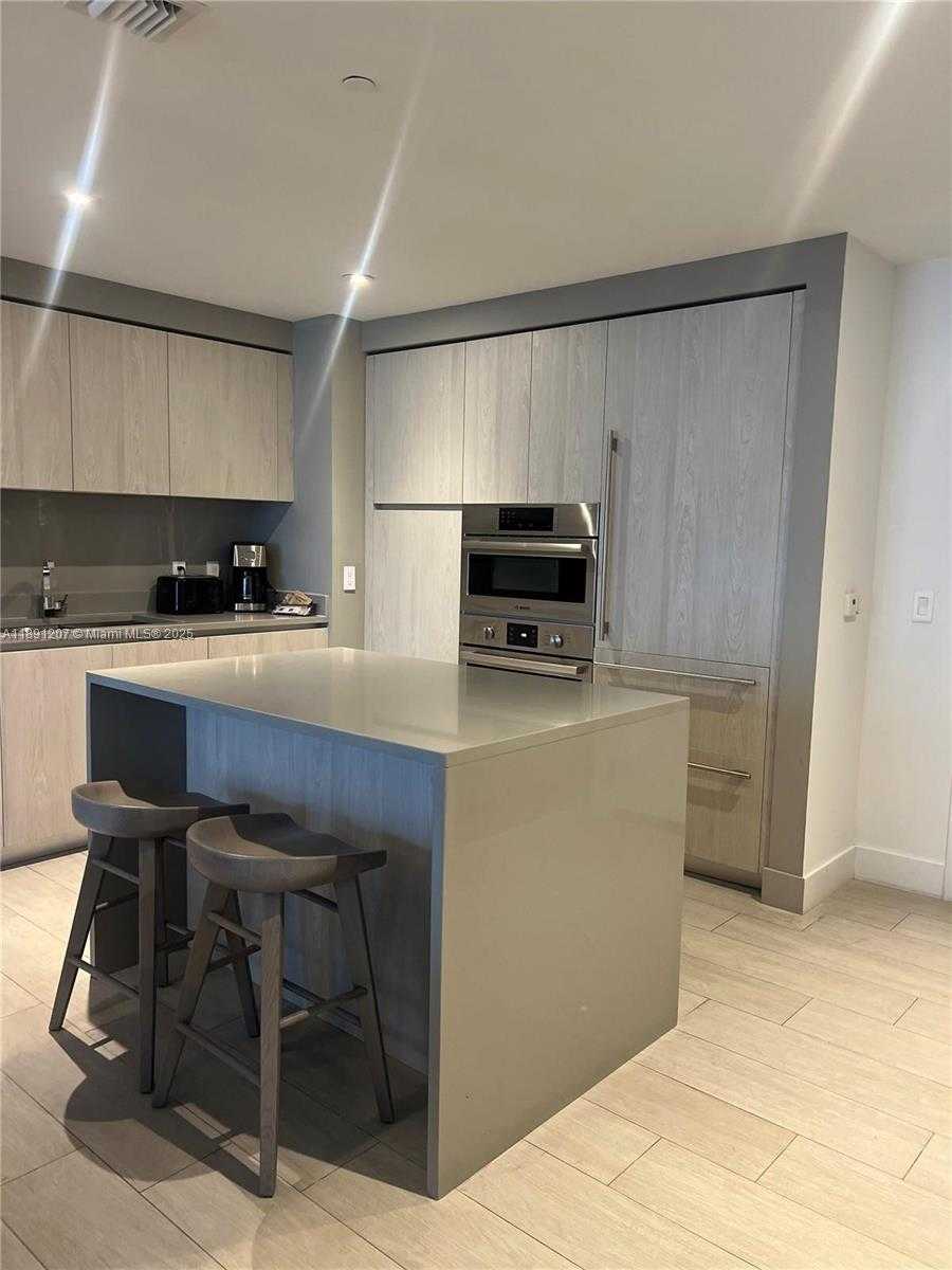 Small Image of 4010 SOUTH OCEAN DR #T3503, Hollywood Number 11