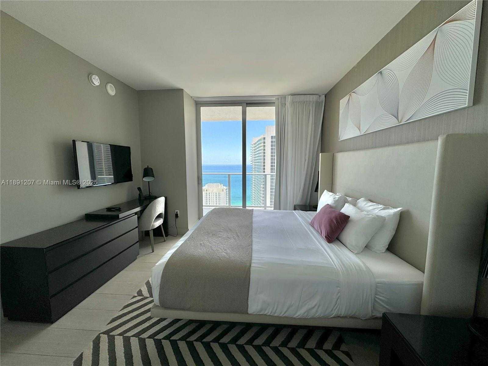 Small Image of 4010 SOUTH OCEAN DR #T3503, Hollywood Number 14