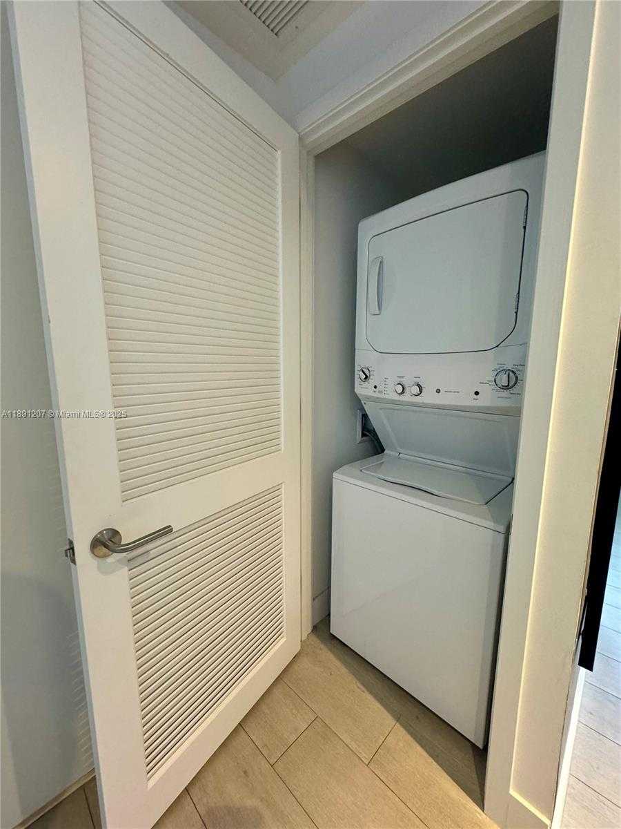 Small Image of 4010 SOUTH OCEAN DR #T3503, Hollywood Number 17