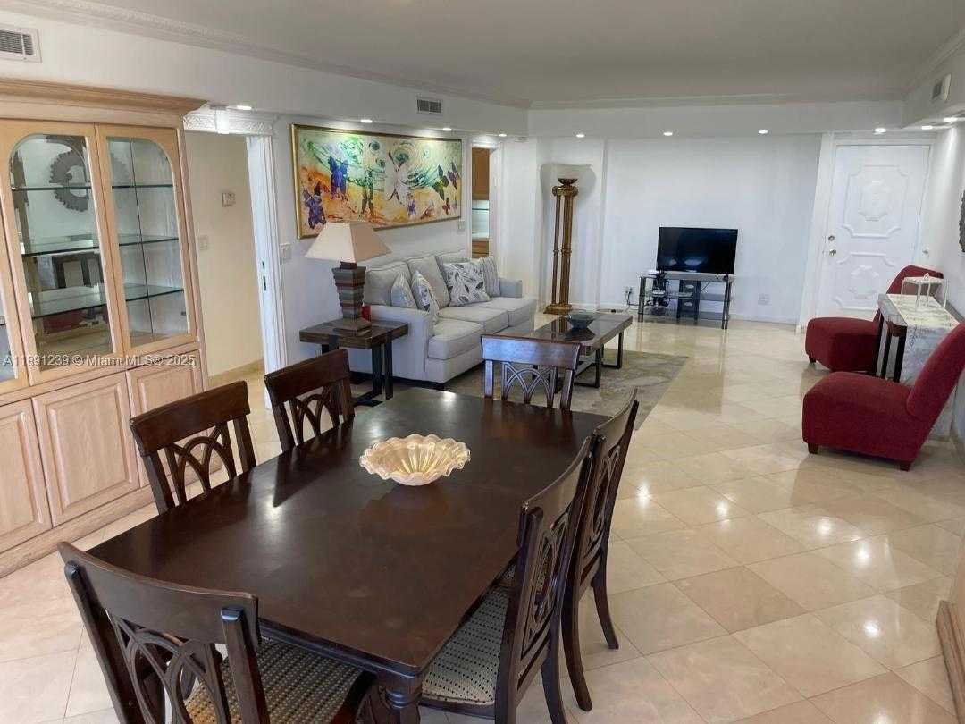 Small Image of 5005 COLLINS AVE #411, Miami Beach Number 3