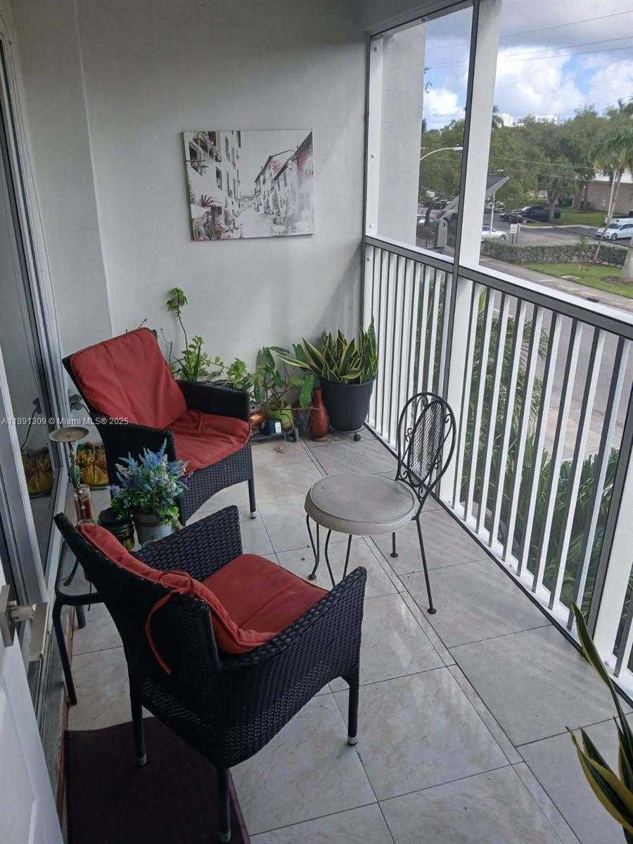 Small Image of 329 SOUTH EAST 3RD ST #304S, Hallandale Beach Number 9